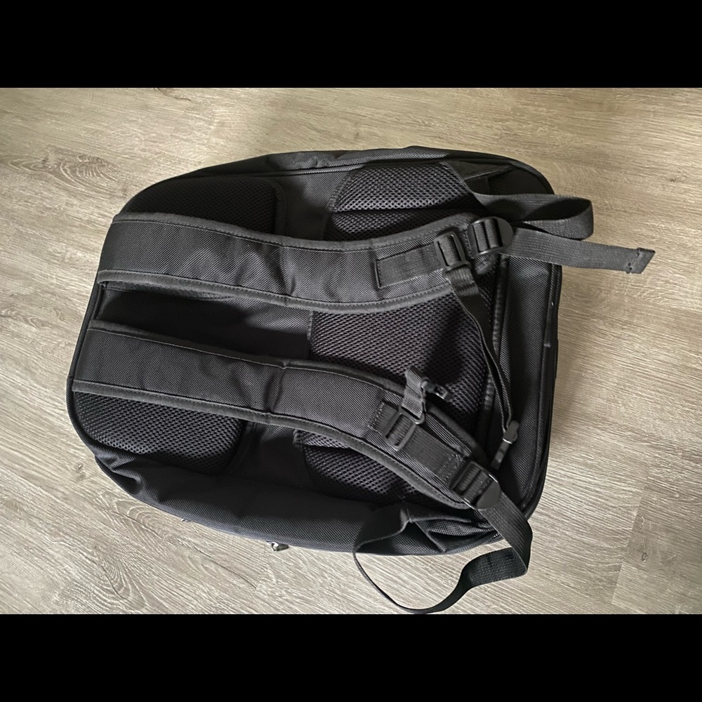 Kenneth Cole Polycarbonate Shell Backpack - Picture 4 of 7